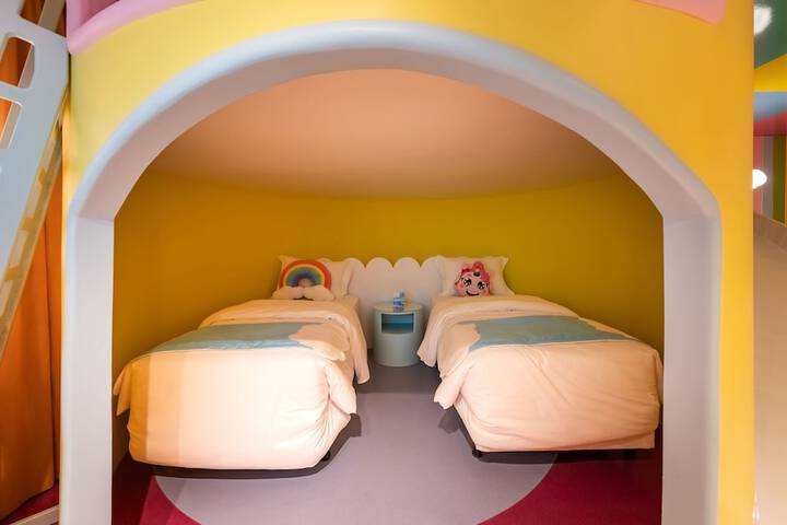 Room 21 of 75