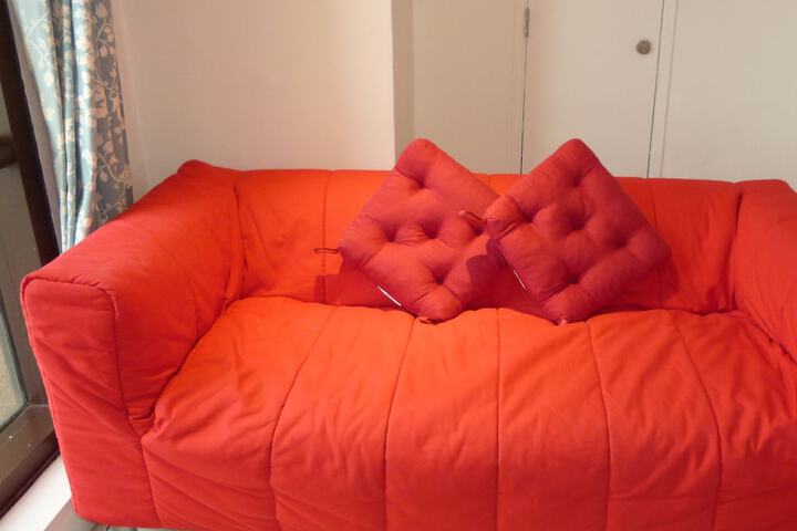 Room 27 of 63