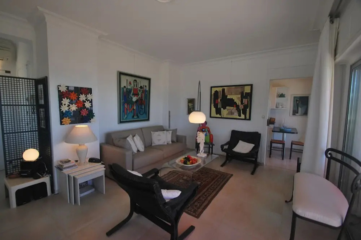 Room 3 of 12