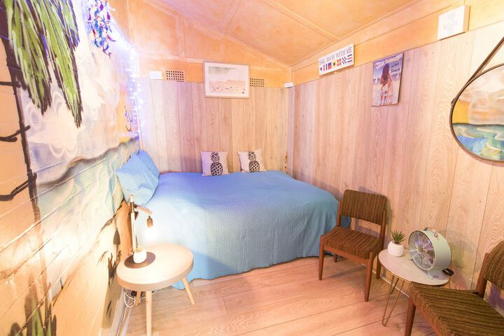 Room 9 of 48