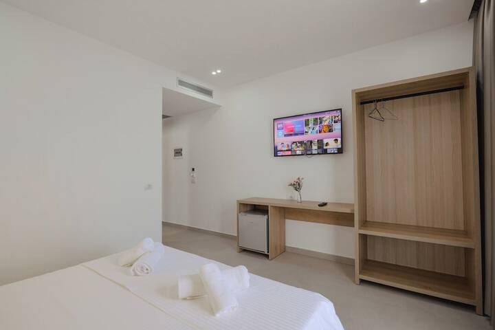Room 55 of 152