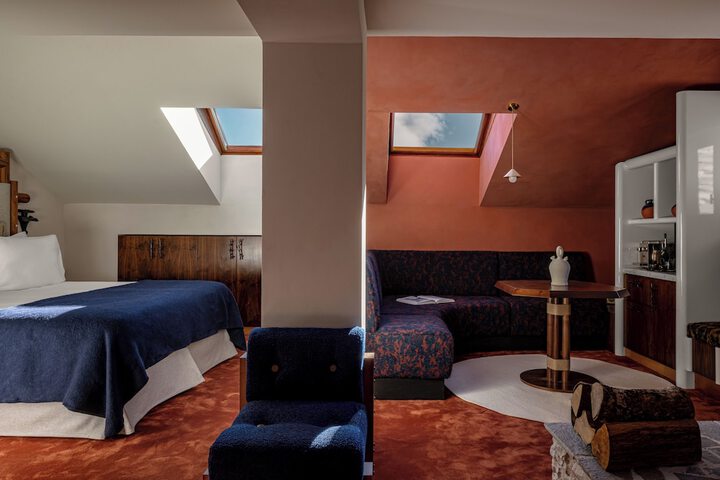 Room 16 of 71