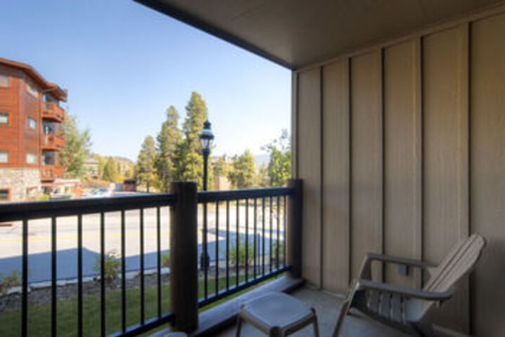 Terrace/Patio 23 of 24
