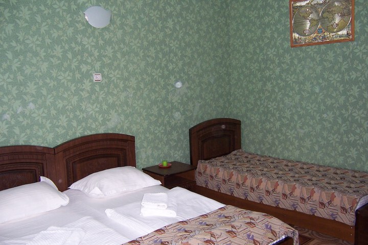 Room 11 of 47