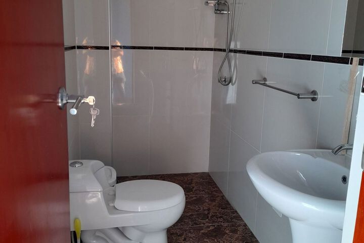 Room 2 of 25