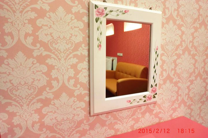 Room 7 of 68