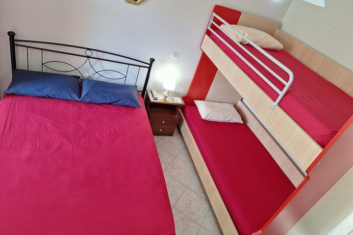 Room 47 of 116