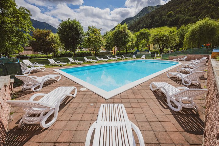 Pool Hotel