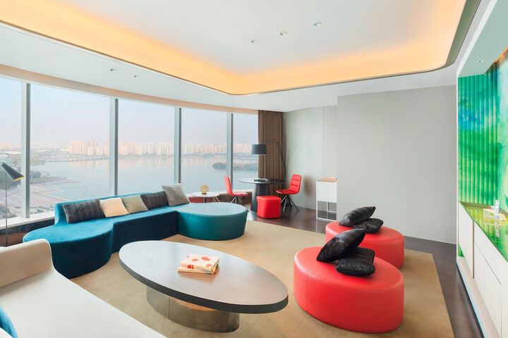 Room 75 of 168