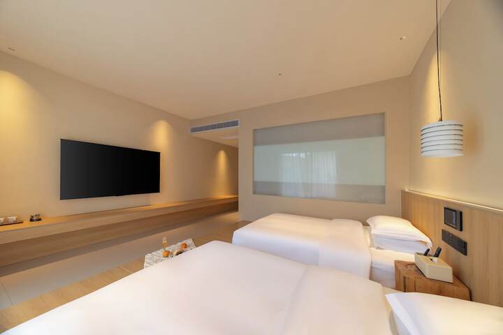 Room 7 of 57