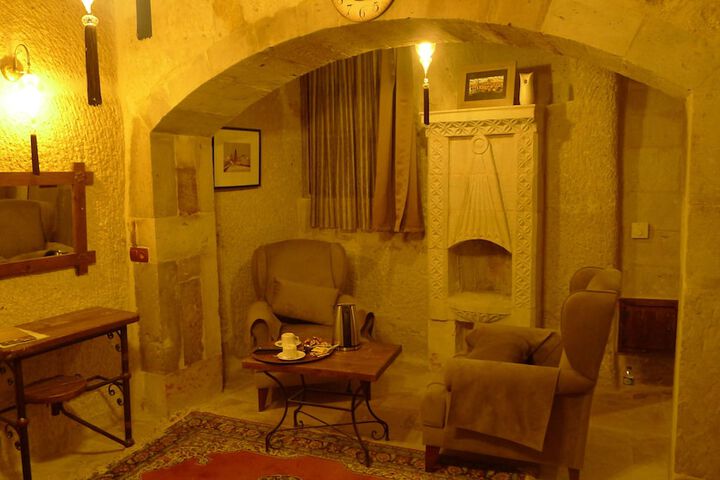 Room 17 of 35