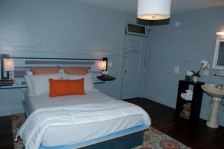 Room 23 of 50