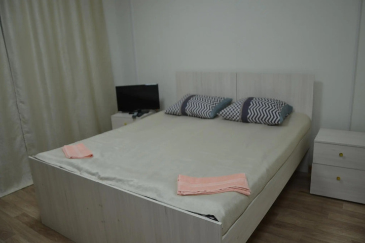 Room 4 of 14
