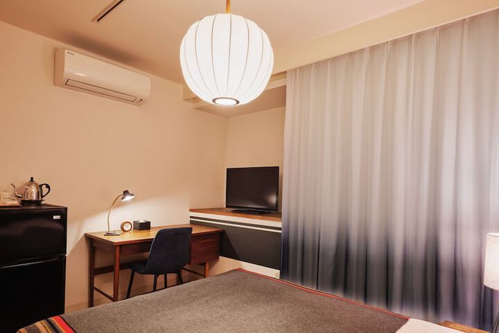 Room 53 of 131