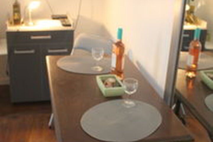 Room 8 of 13