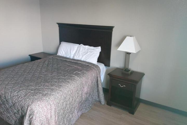 2 Double Beds (3 of 11)
