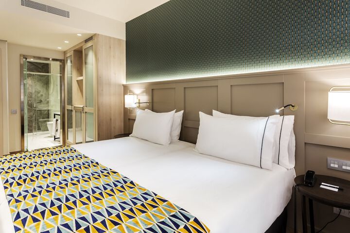 Room 20 of 68