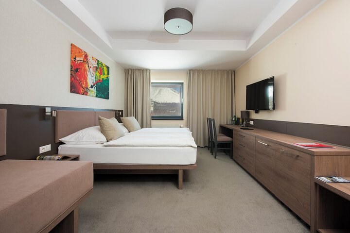Room 40 of 67