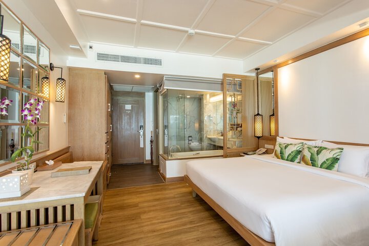 Room 17 of 170