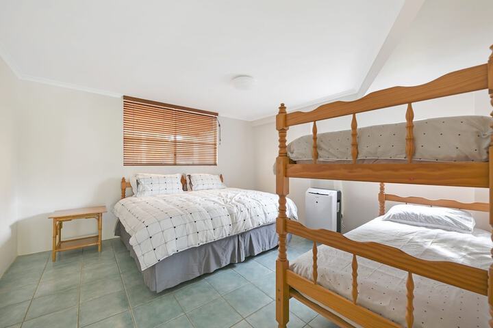 Room 3 of 11