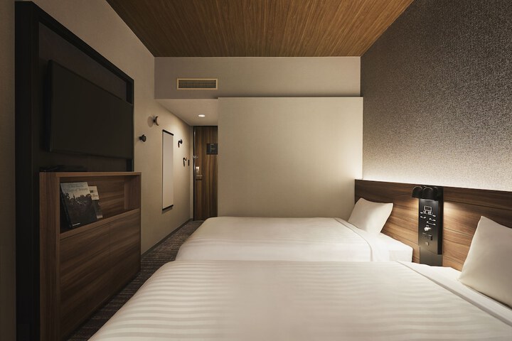 Room 16 of 57