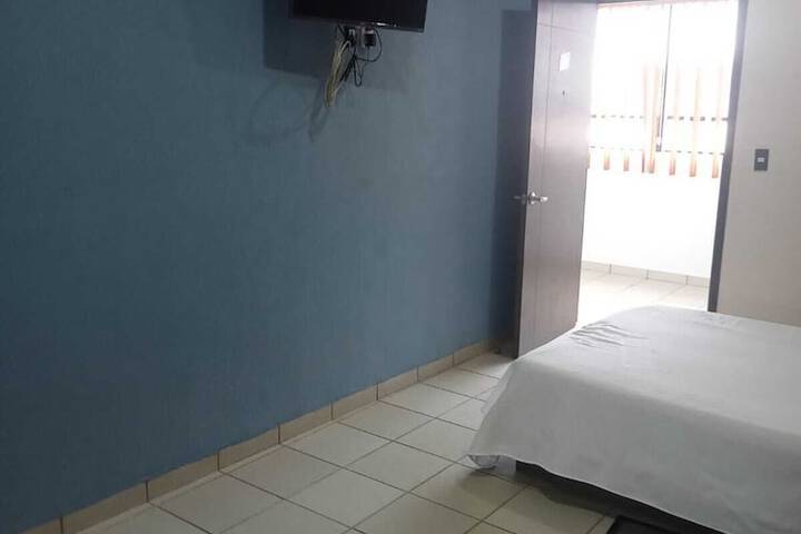 Room 10 of 31