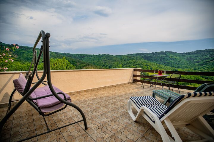 Sundeck 23 of 28
