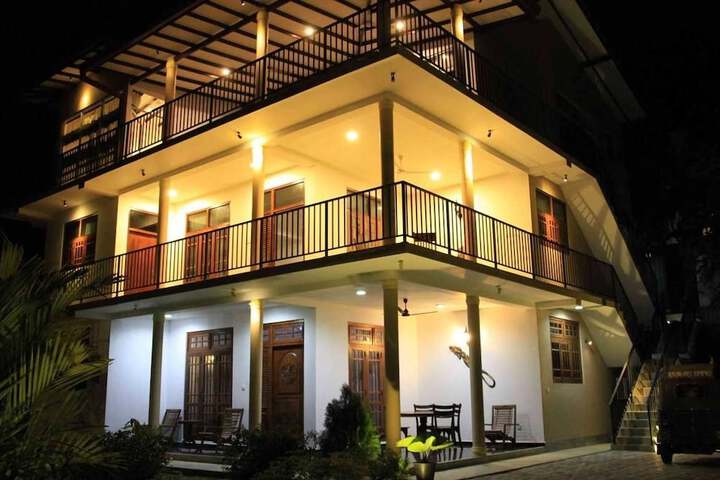 Coral Palm Villa & Apartments