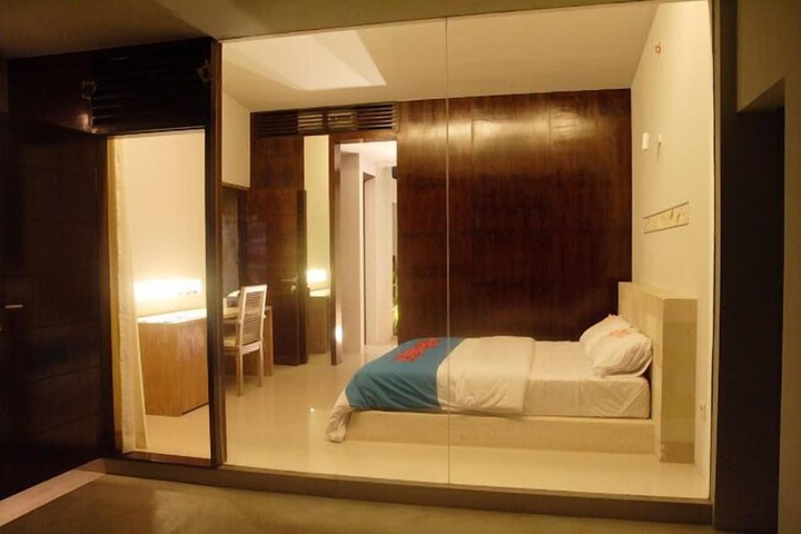 Room 13 of 45
