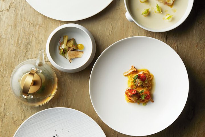 Dining 74 of 101