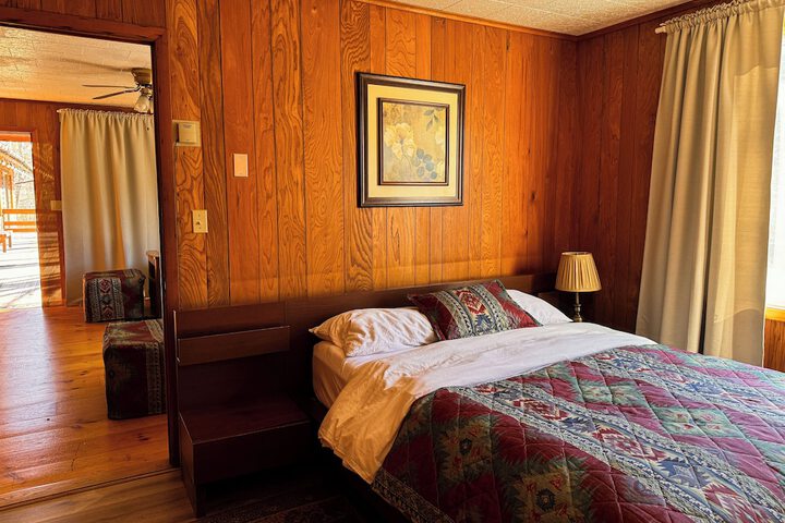 Room 10 of 100