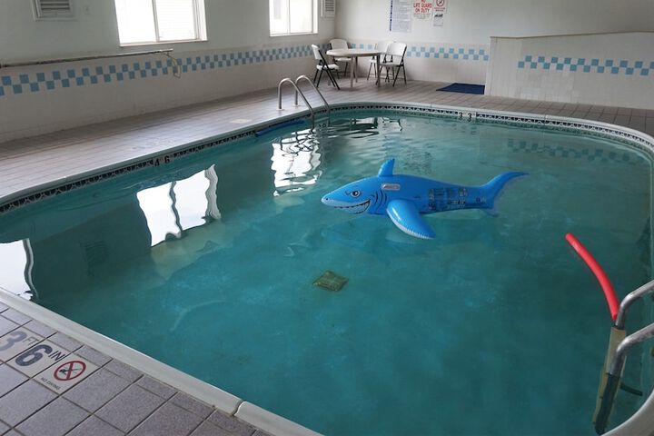 Pool 41 of 62