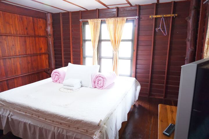 Room 16 of 37