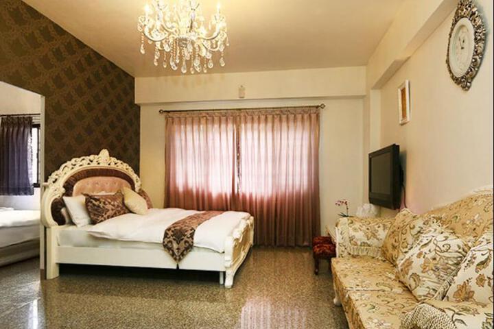 Room 3 of 6