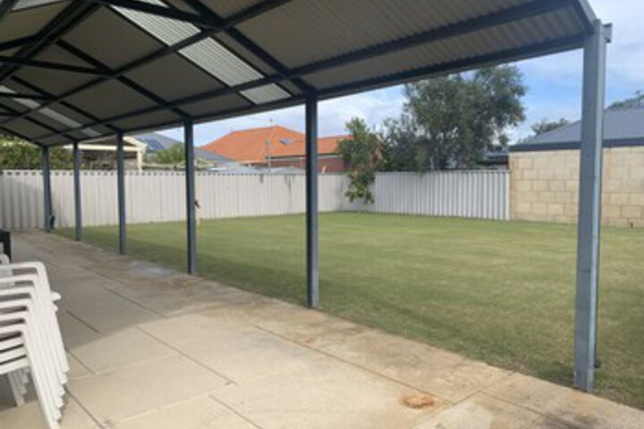 Hotel Exterior 10 of 19