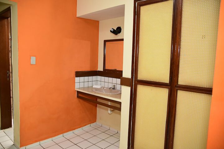 Room 11 of 82