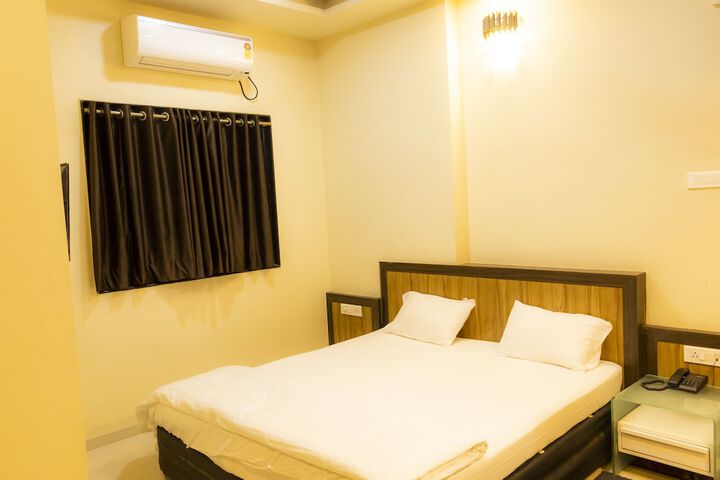 Room 6 of 26