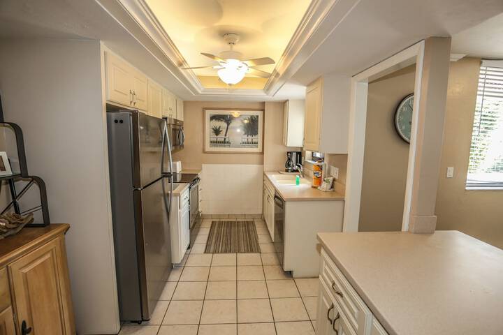 Caper Beach Apartment in Fort Myers Beach, FL
