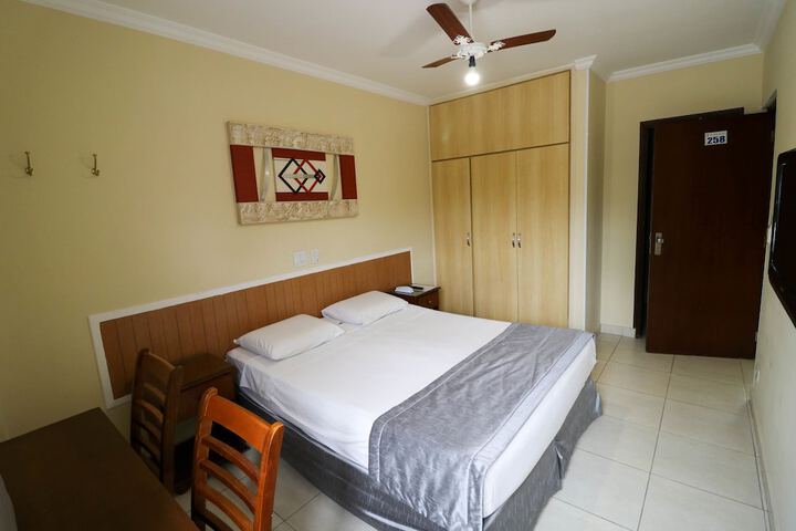 Room 12 of 79