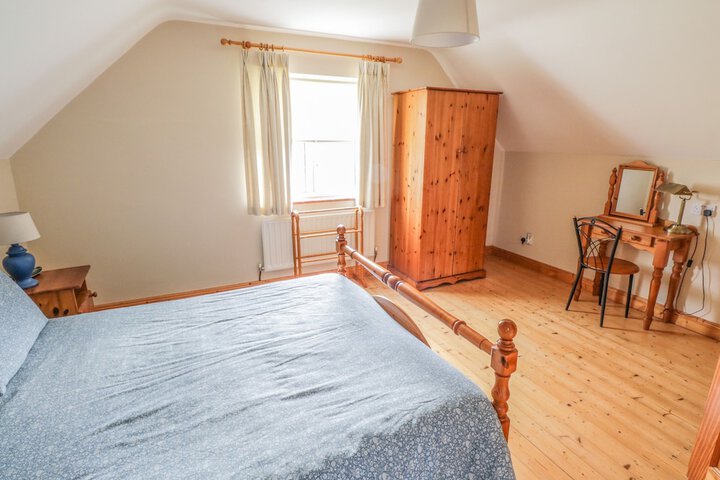 Room 2 of 31