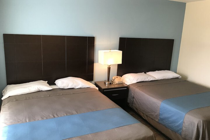 Room 9 of 27