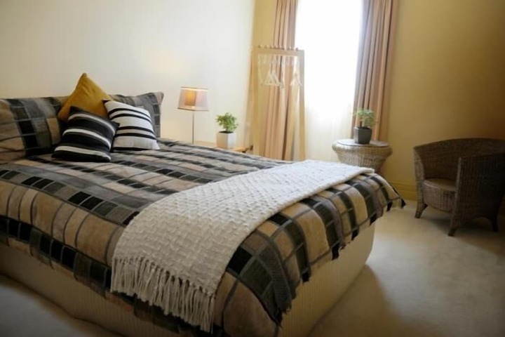Room 11 of 26