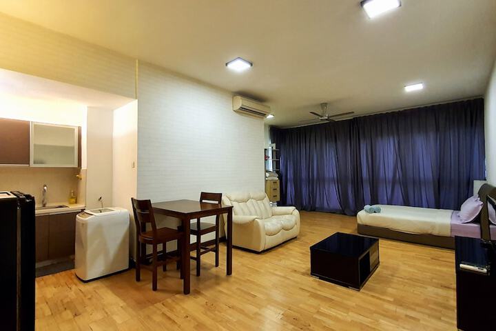 Room 3 of 51