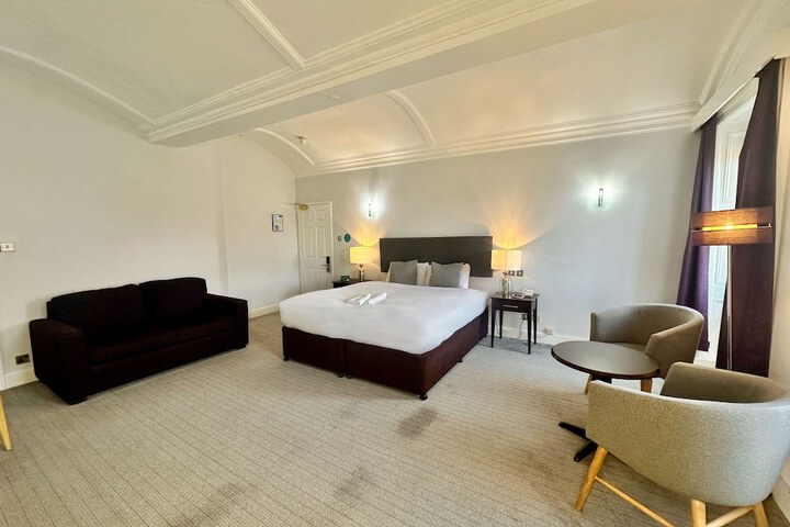 Room 22 of 63