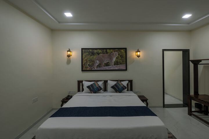 Room 5 of 31