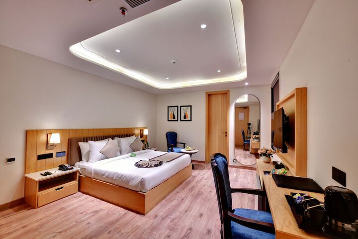Room 9 of 22