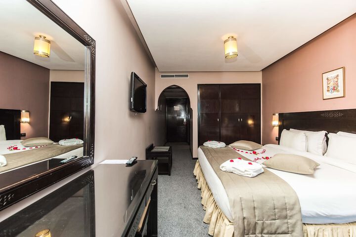 Room 40 of 70
