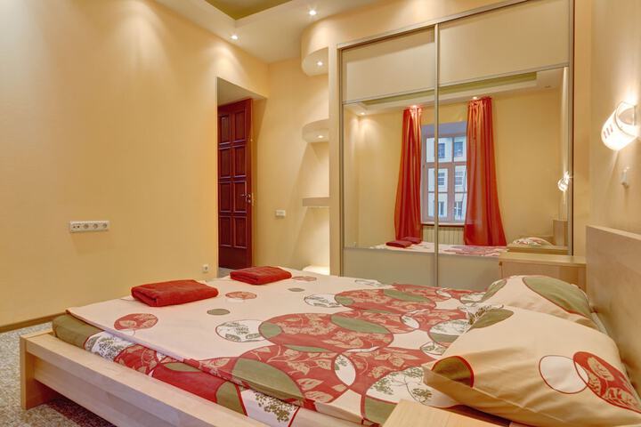 Room 4 of 29