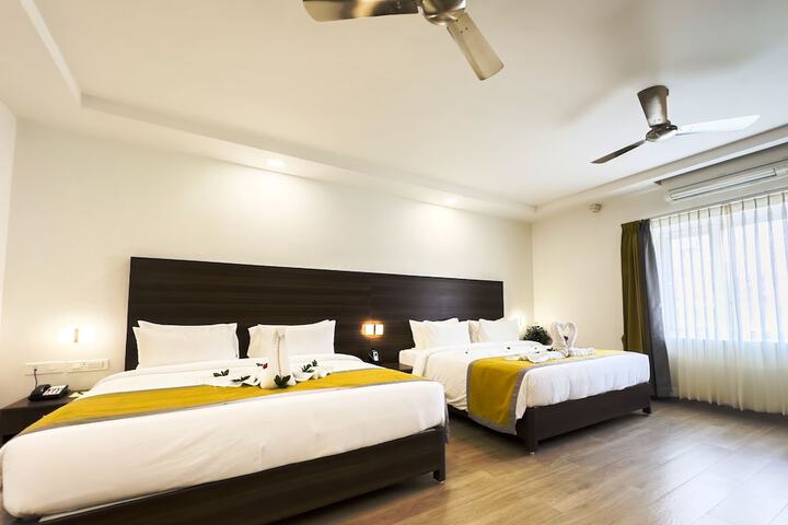 Room 9 of 25