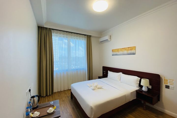 Room 9 of 87